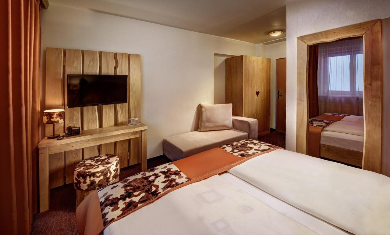 Hotel Srdiecko Тале Екстериор снимка